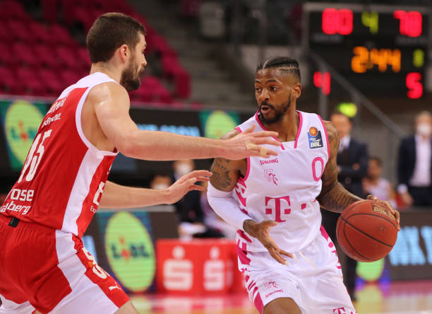 高价转会背 高价转会背